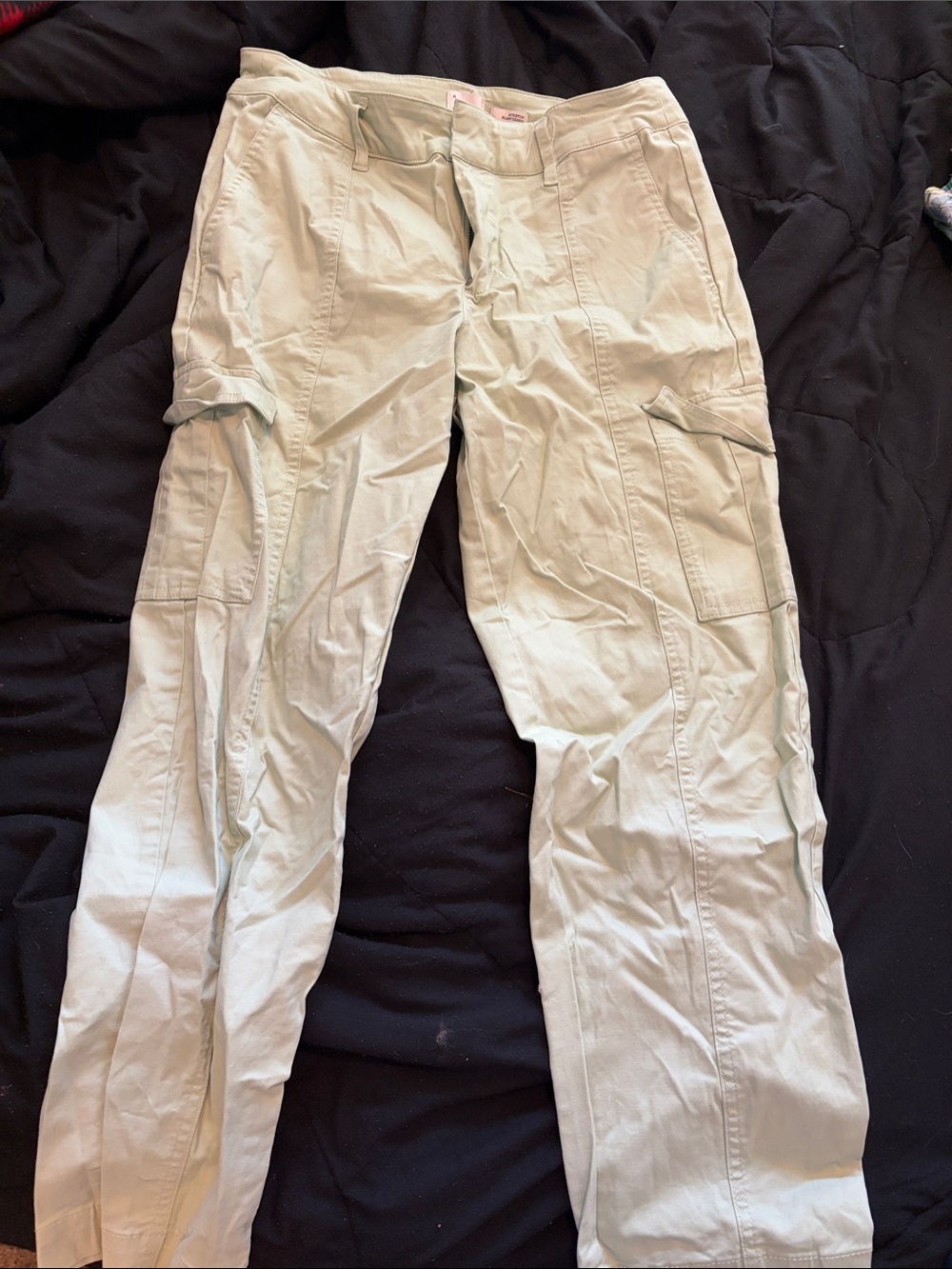 Women’s Light Green Cargo Pants - Classic Utility Style